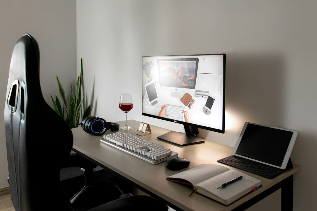 luxury home office setup